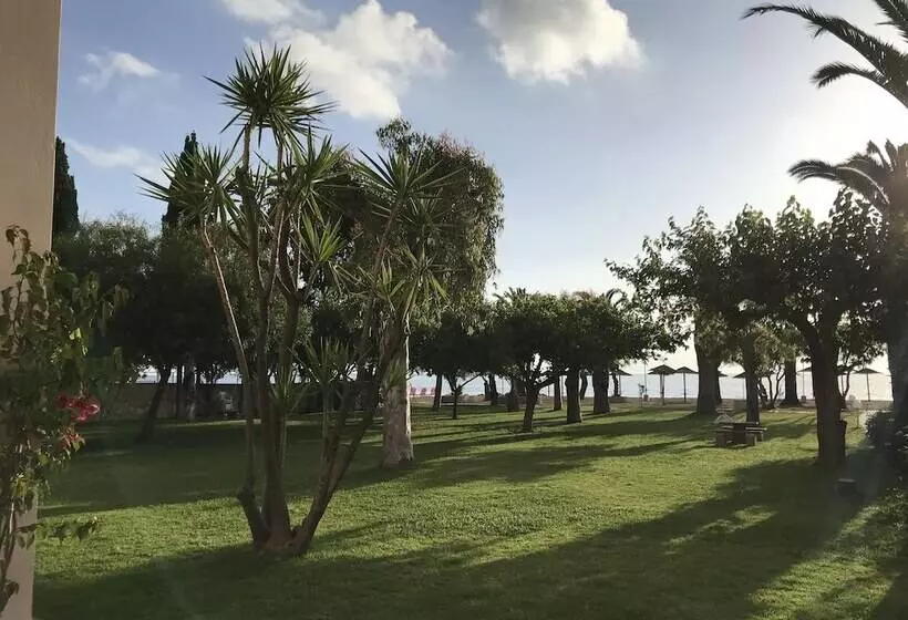 호텔 Three Stars Beach