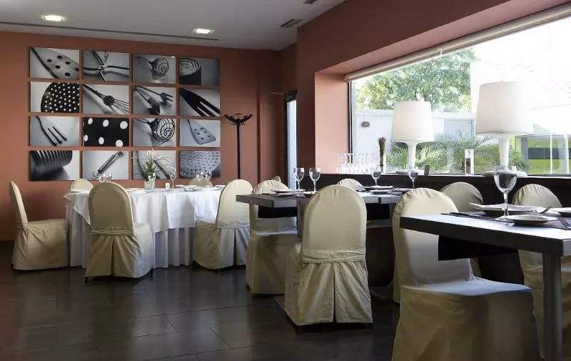 酒店 Vertice Sevilla Aljarafe