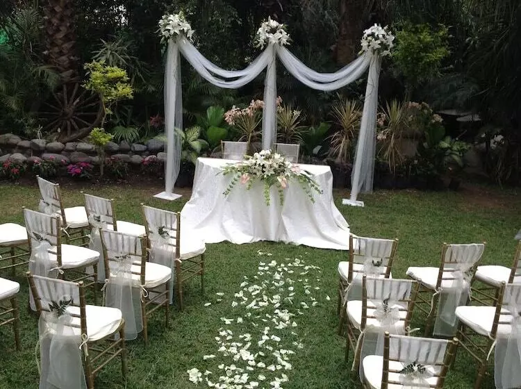 هتل Villa Las Margaritas Caxa