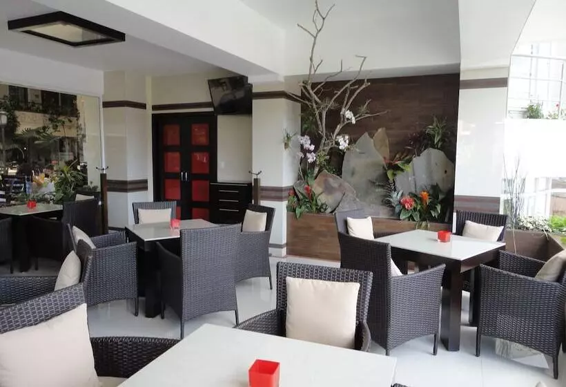 هتل Villa Las Margaritas Caxa