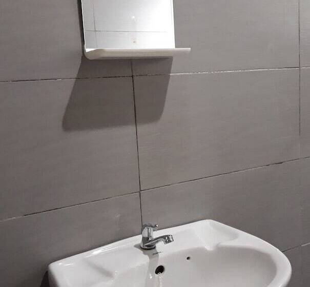 Farm Guest House   Hostel