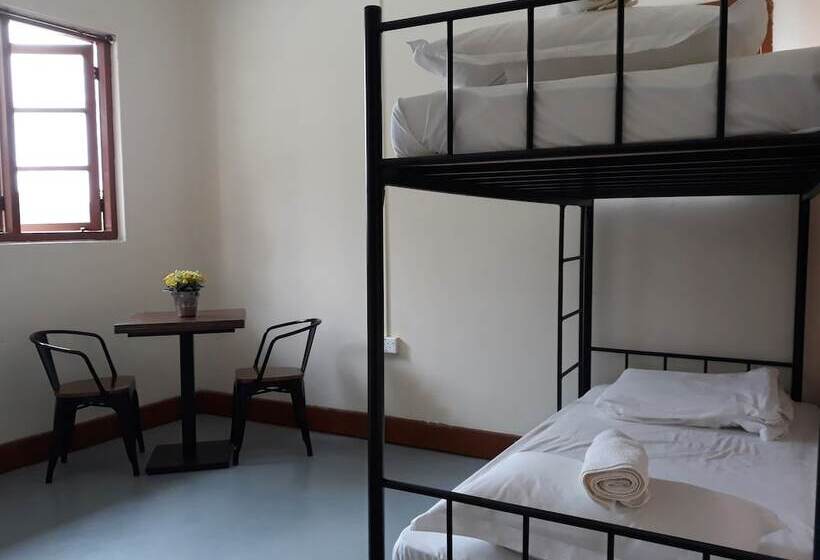 Farm Guest House   Hostel