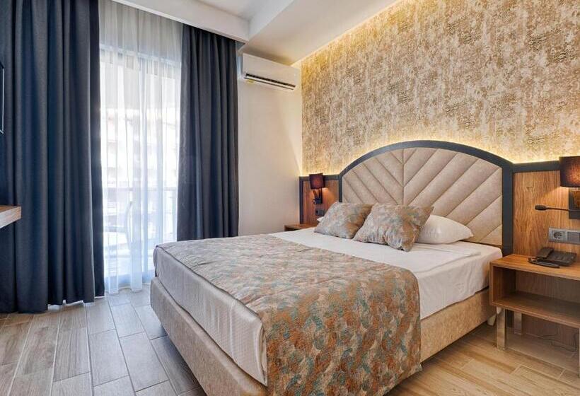 هتل Grand Uysal Beach & Spa