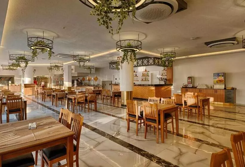 ホテル Grand Uysal Beach & Spa