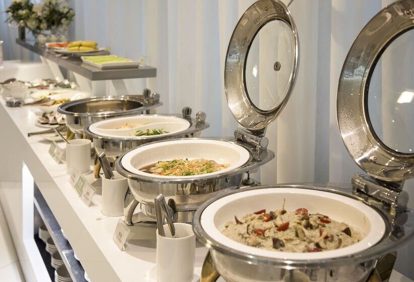 Ambience Hotel Taipei