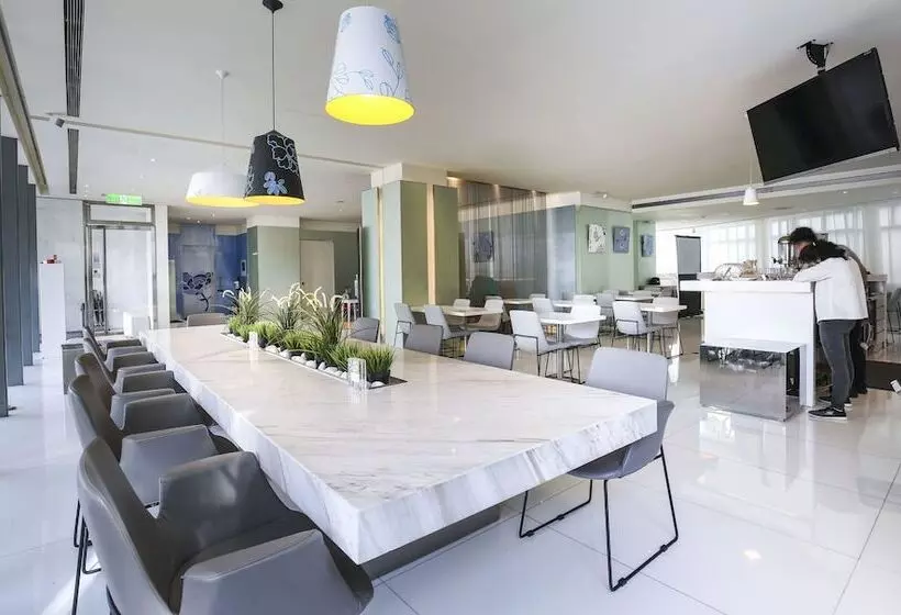 Ambience Hotel Taipei