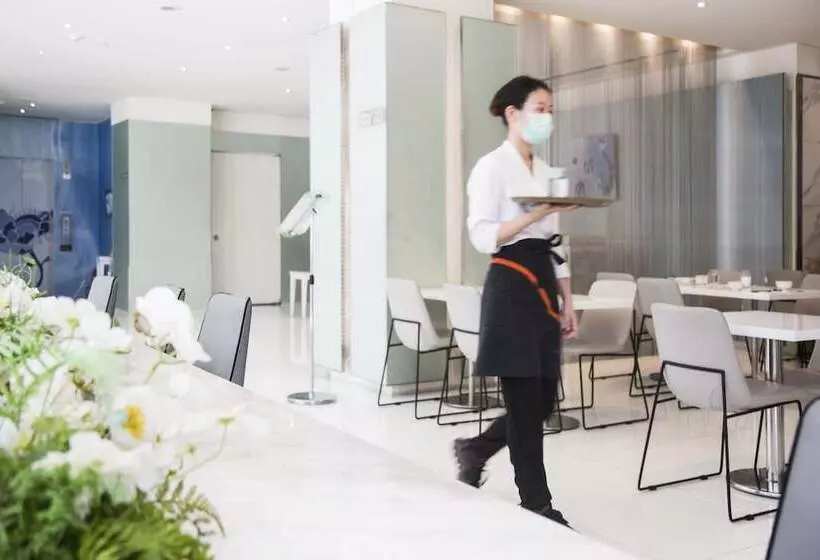 Ambience Hotel Taipei