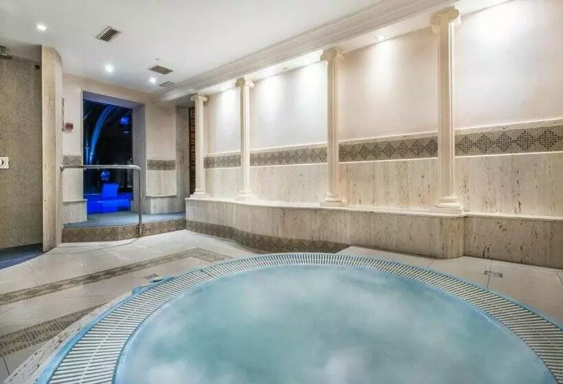 בית מלון כפרי Anyospark Mountain & Wellness Resort