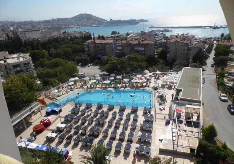 Hotel Goldenday Wings