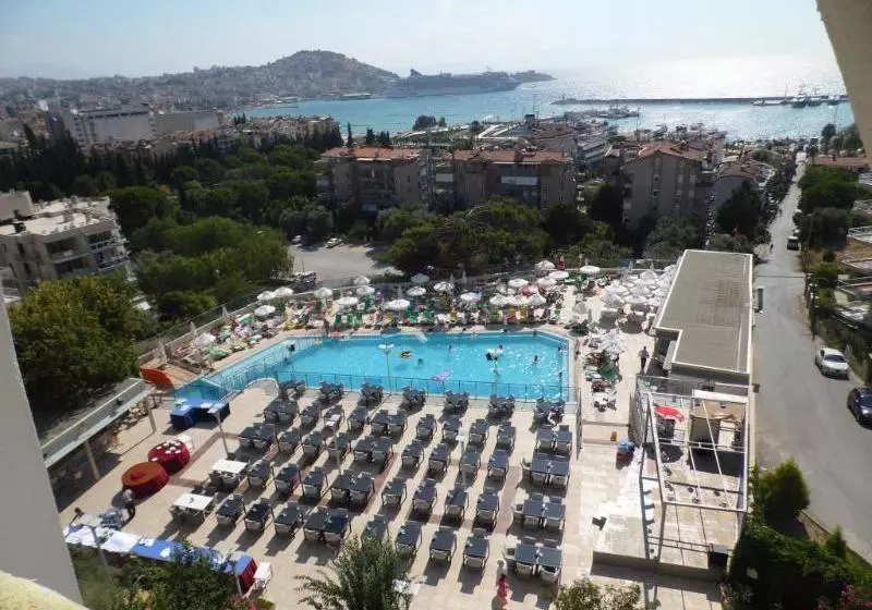 ホテル Goldenday Wings