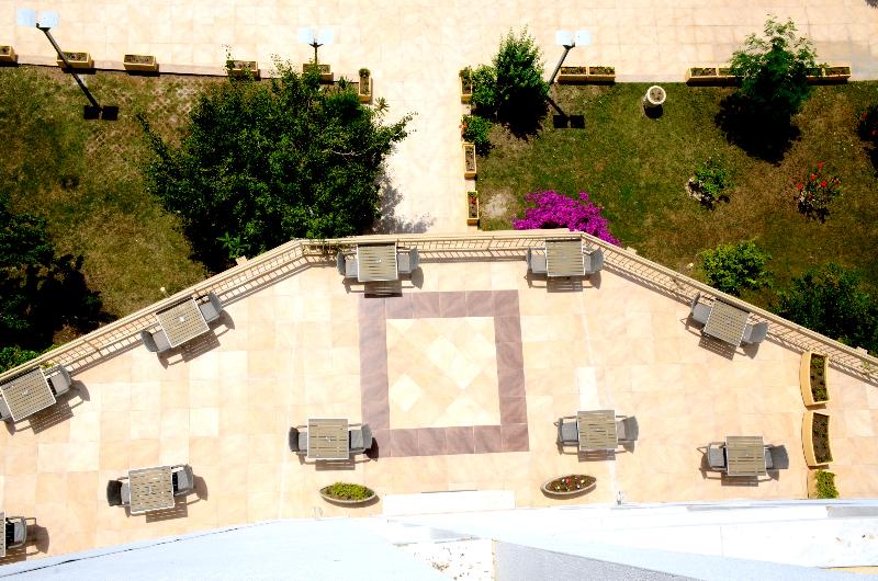 Hotel Goldenday Wings