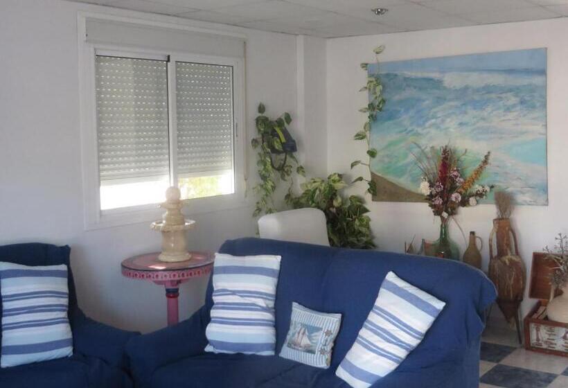 ホテル Hostal Puerto Genovés