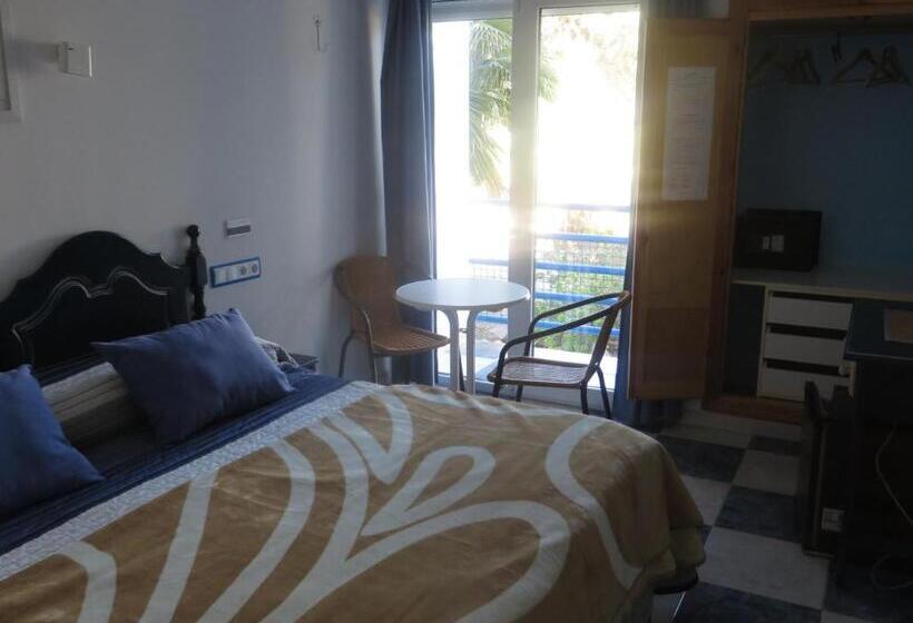 ホテル Hostal Puerto Genovés