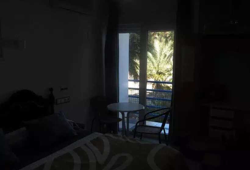 Hotel Hostal Puerto Genovés