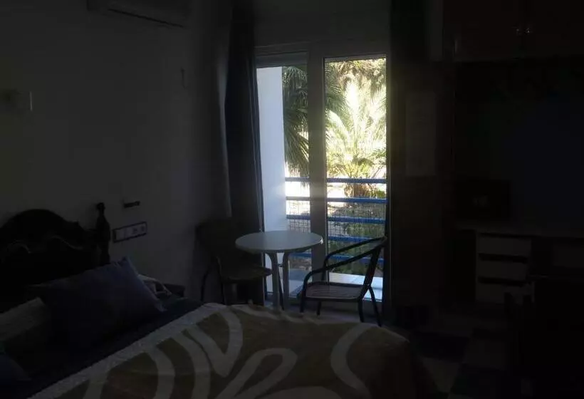 Hotel Hostal Puerto Genovés