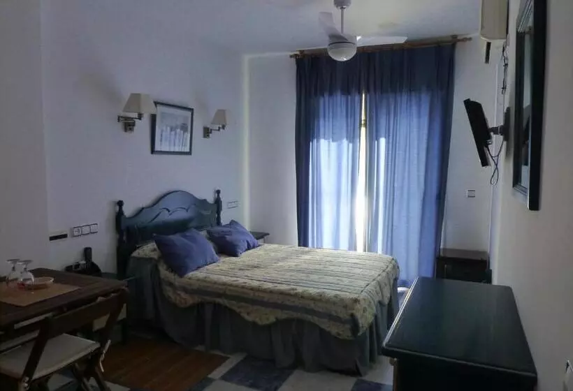 Hotel Hostal Puerto Genovés