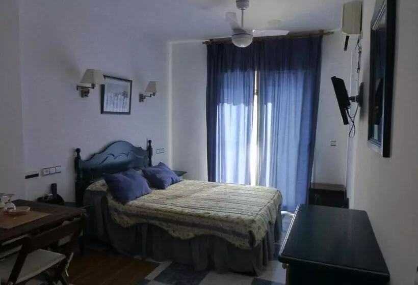 Hotel Hostal Puerto Genovés