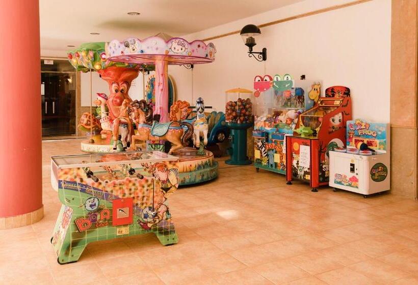 هتل Peñiscola Plaza Suites