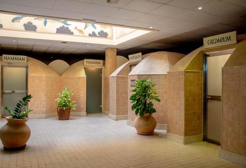 هتل Peñiscola Plaza Suites