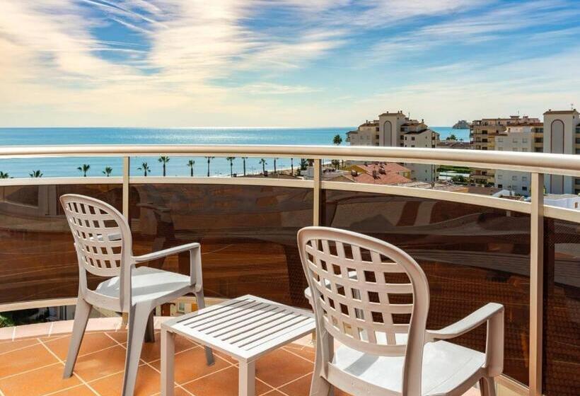 هتل Peñiscola Plaza Suites