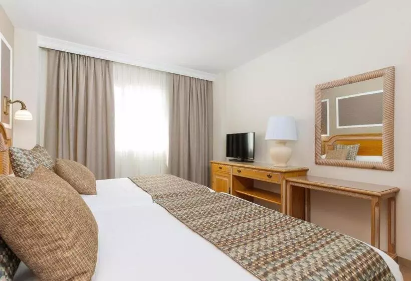 فندق Peñiscola Plaza Suites