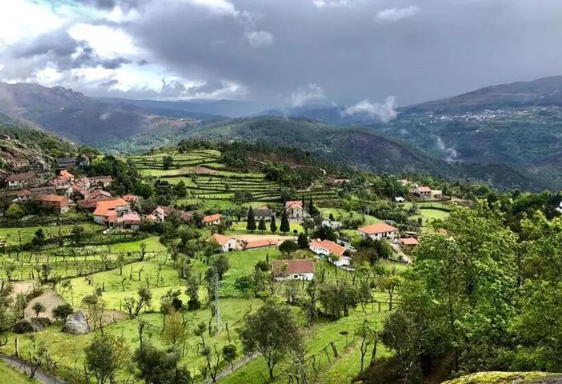 هتل Quinta De Gestacos