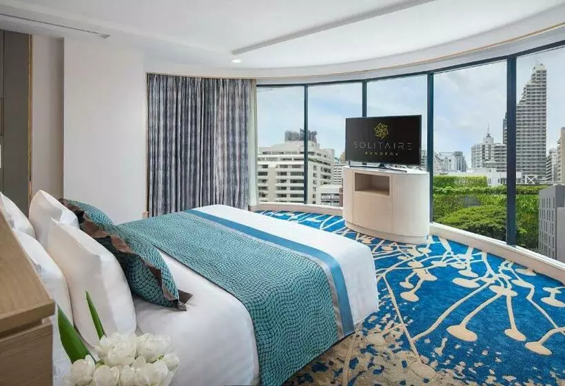 Hotel Solitaire Bangkok Sukhumvit 11