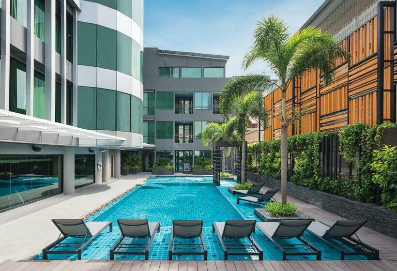 هتل Solitaire Bangkok Sukhumvit 11