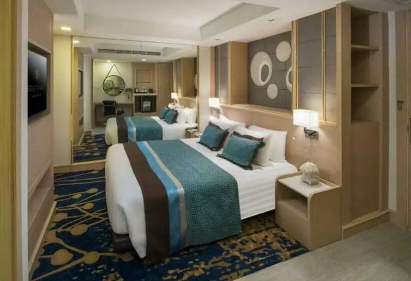 Hotel Solitaire Bangkok Sukhumvit 11