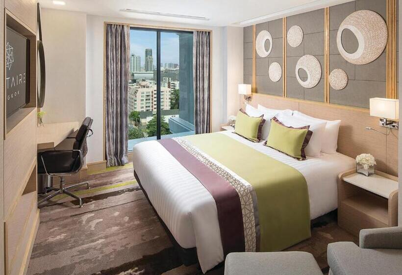 هتل Solitaire Bangkok Sukhumvit 11