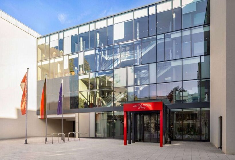 Hotelli Vienna House Easy By Wyndham Stuttgart