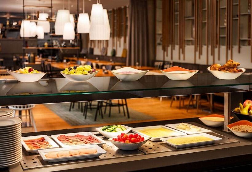 Hotelli Vienna House Easy By Wyndham Stuttgart