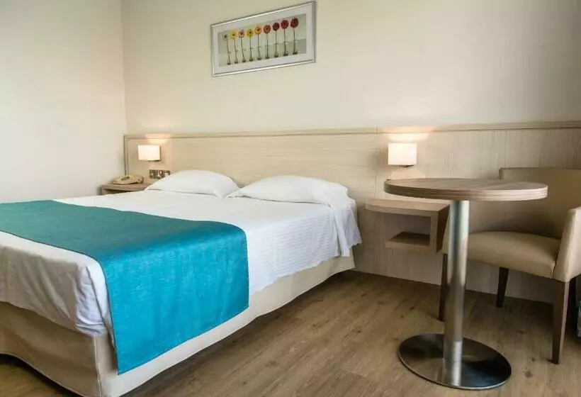 Отель Cynthiana Beach