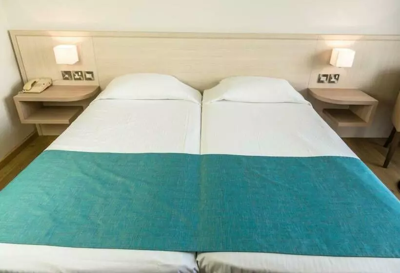 Отель Cynthiana Beach