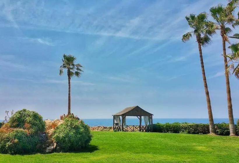 Отель Cynthiana Beach