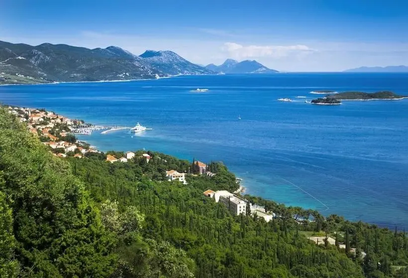 هتل Aminess Casa Bellevue