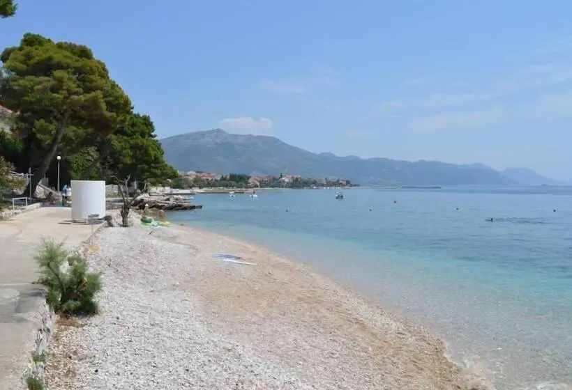 هتل Aminess Casa Bellevue