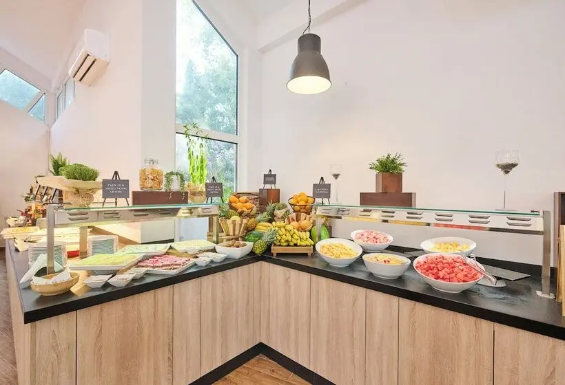 هتل Aminess Casa Bellevue