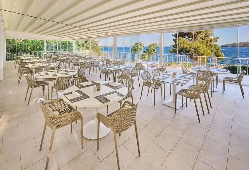 هتل Aminess Casa Bellevue