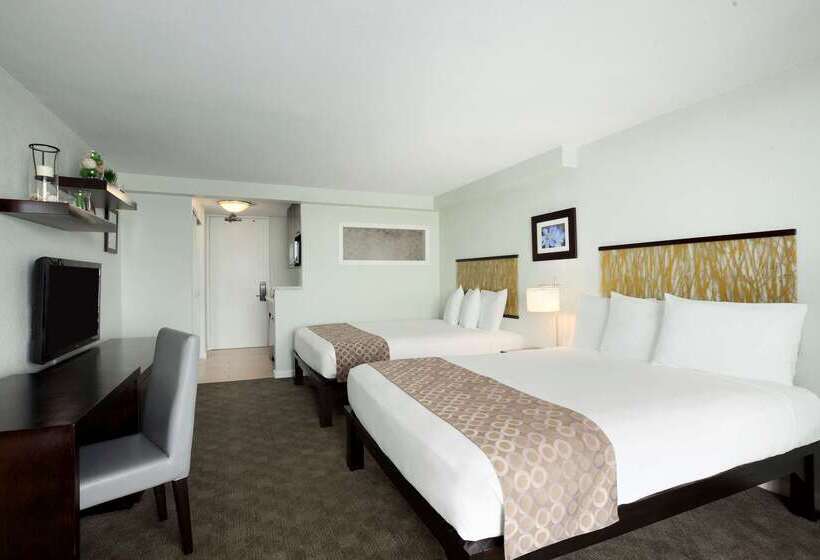 فندق Aqua Skyline At Island Colony