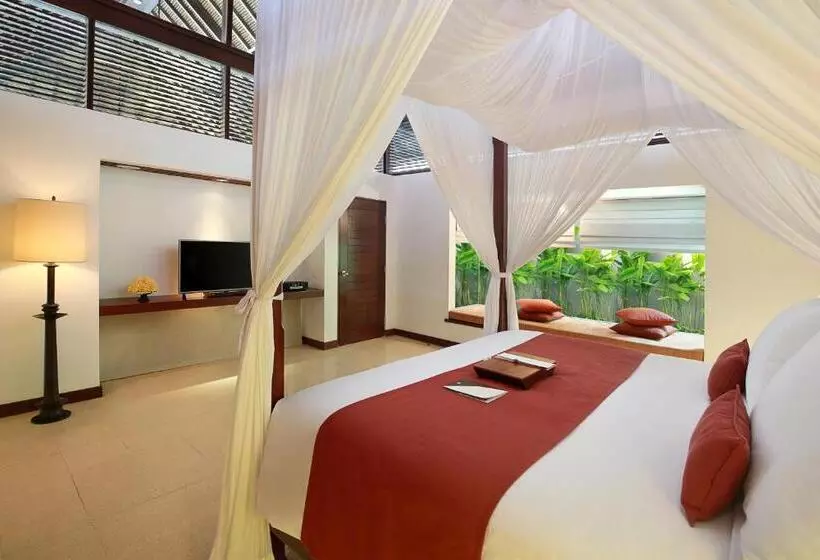 Отель Bali Niksoma Boutique Beach Resort