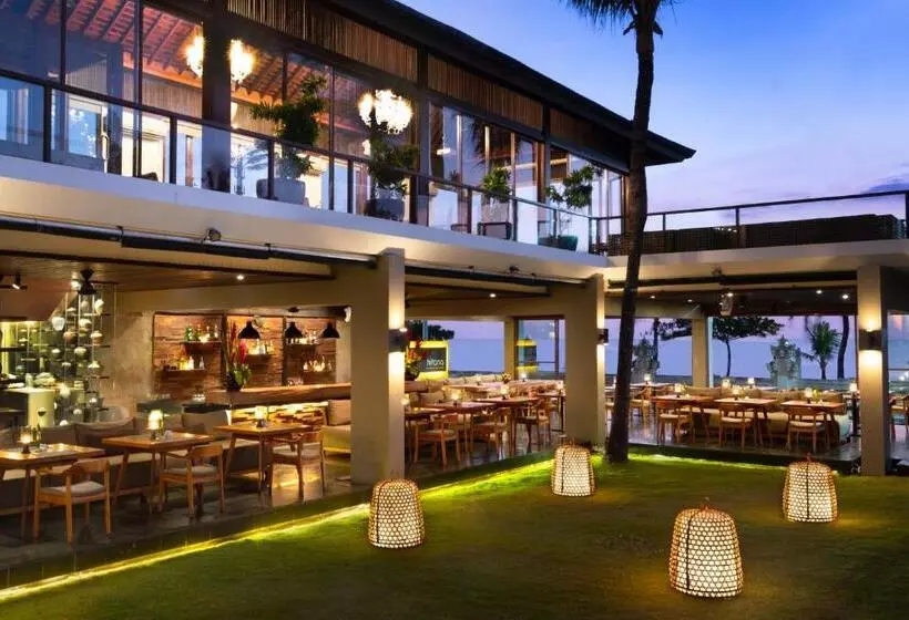 Отель Bali Niksoma Boutique Beach Resort