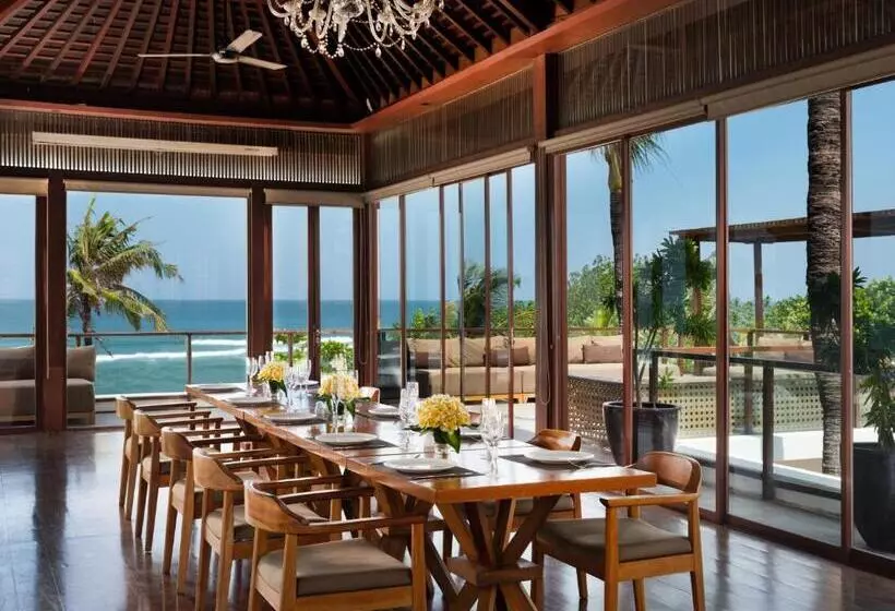 Отель Bali Niksoma Boutique Beach Resort