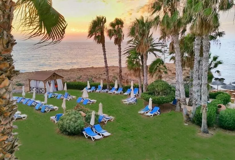 Отель Cynthiana Beach