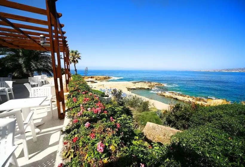 Отель Cynthiana Beach