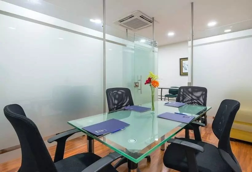 Отель Dann Combeima