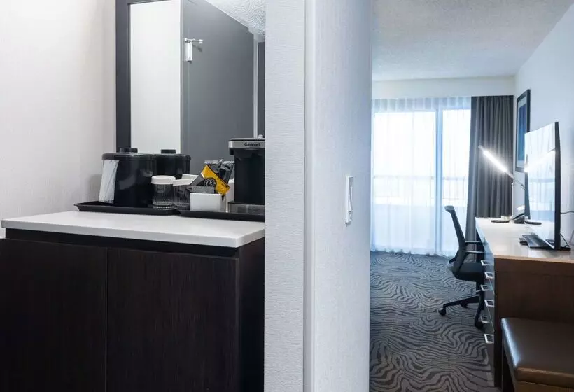 Hotel Doubletree By Hilton Calgary North