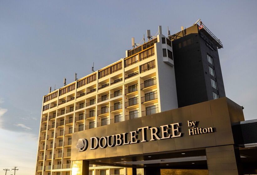 هتل Doubletree By Hilton Calgary North