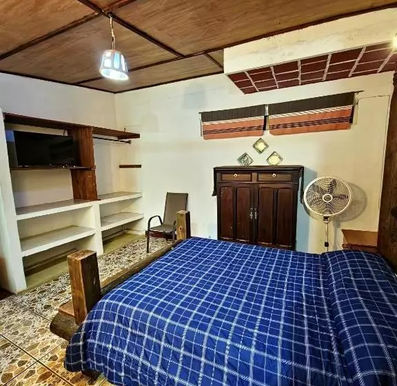 هتل Eco Suites Uxlabil Guatemala