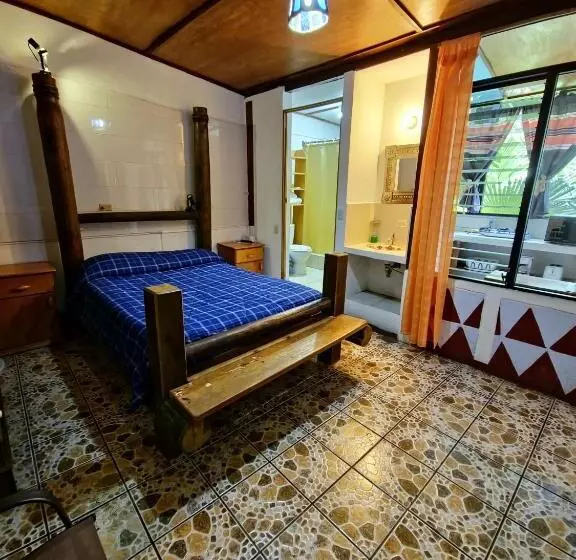 هتل Eco Suites Uxlabil Guatemala